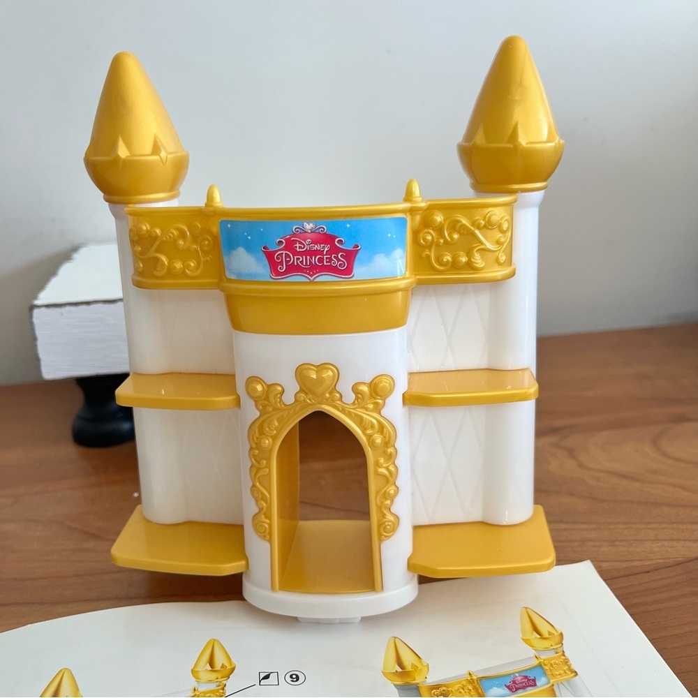 Zuru Mini Brands Mini Disney‎ Store Edition Display Piece Replacement Piece